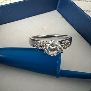 Stylish ring!! 925! Swarovski crystals!